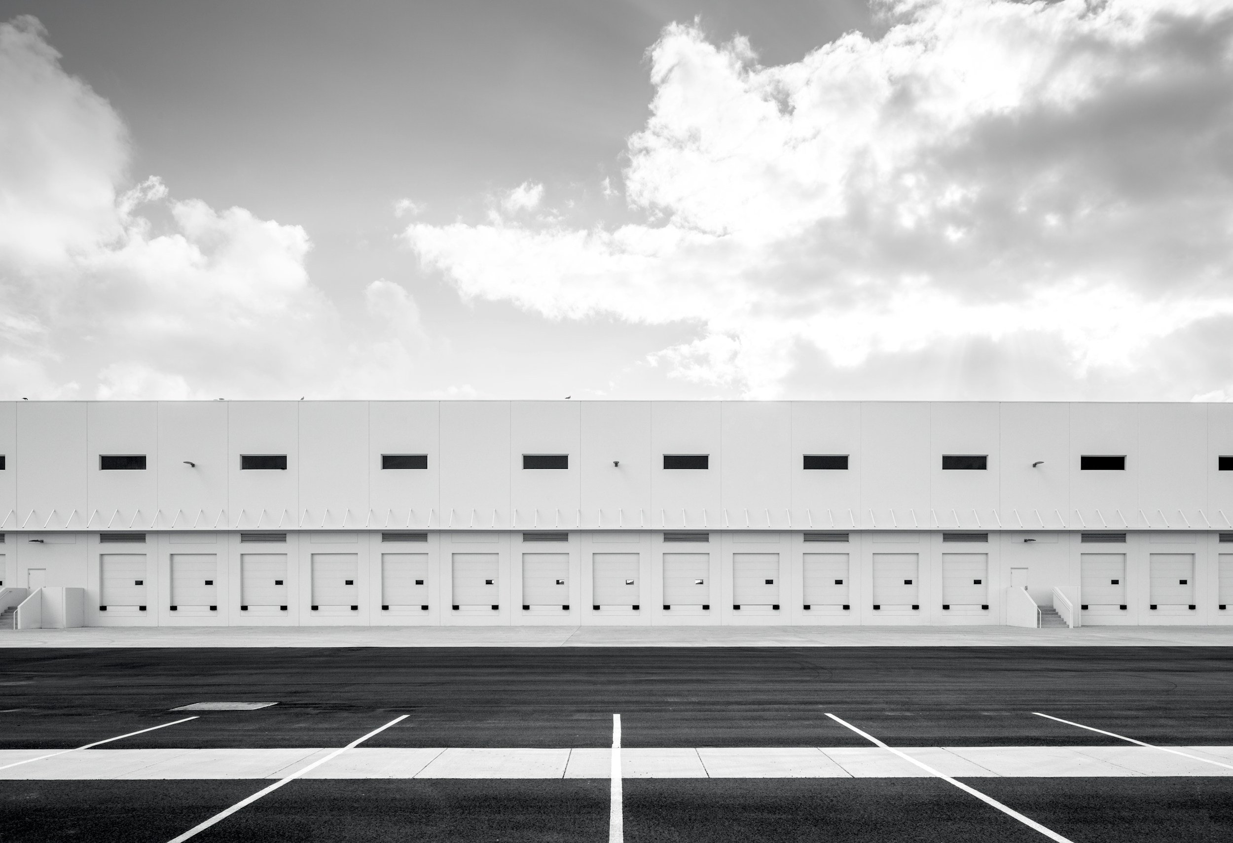 Operational Efficiency: Why Choose a Fulfillment Center Over a Warehouse